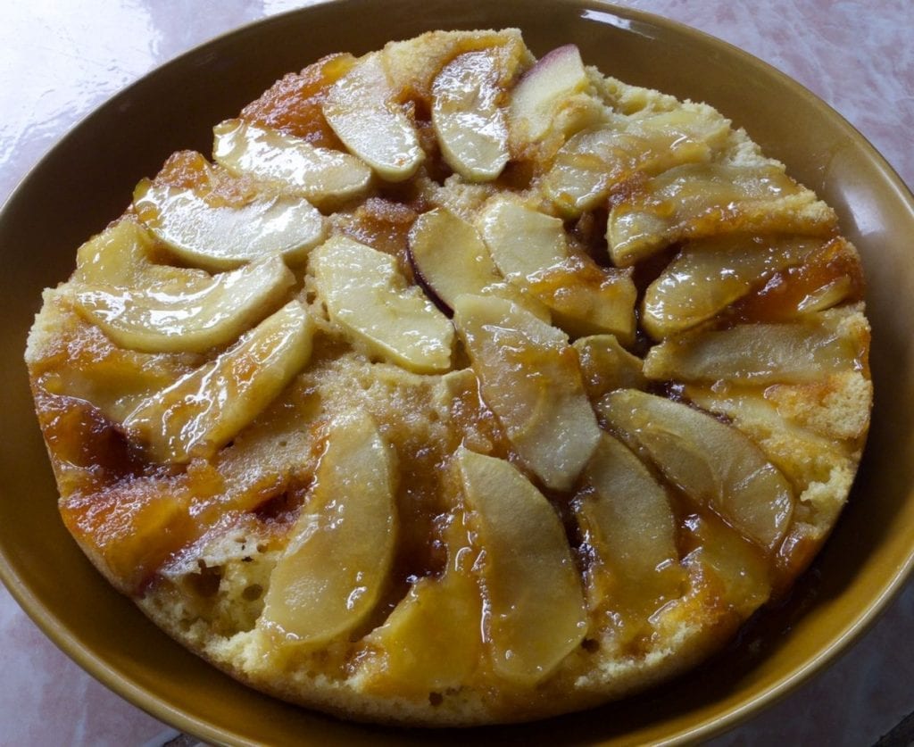 Apple Caramel Cake