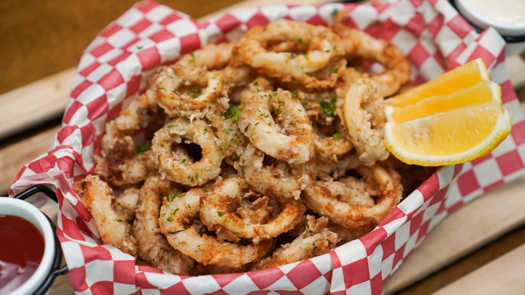 Copycat Olive Garden Crispy Deep Fried Calamari Recipe