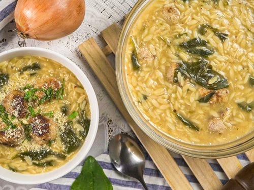 Copycat-Olive-Garden-Italian-Wedding-Soup-Recipe