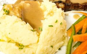 Homemade Mashed Potatoes and Gravy Recipe