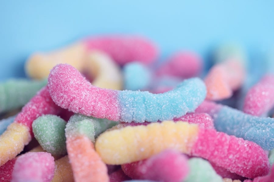 chewy sour gummy warms