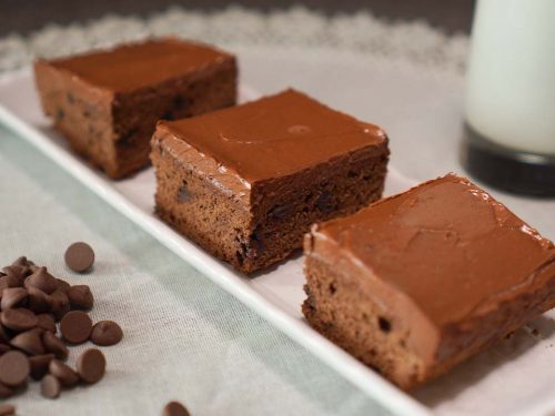 Panera Fudge Brownie Recipe, homemade fudge brownies with chocolate frosting