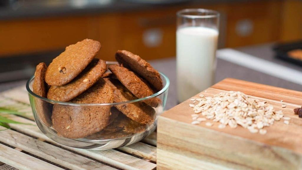 Subway Copycat Oatmeal Raisin Cookies Pastry