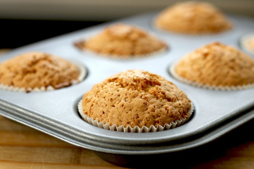 delicious apple-cinnamon muffins