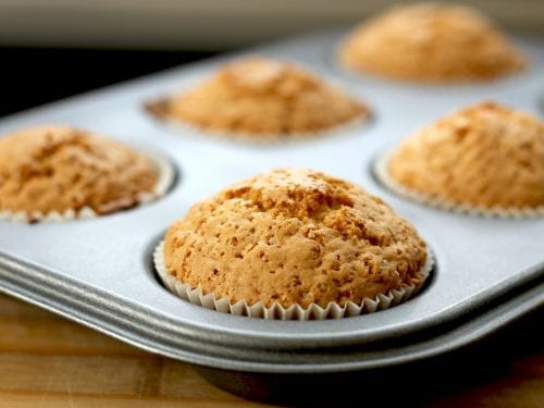 delicious apple-cinnamon muffins