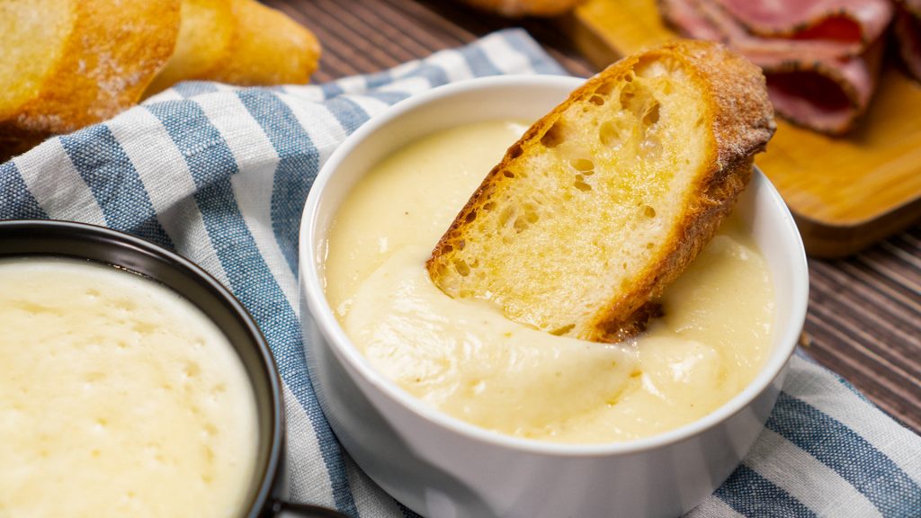 asiago-cheese-fondue-recipe