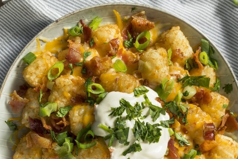 cheesy tater tots with ranch dip