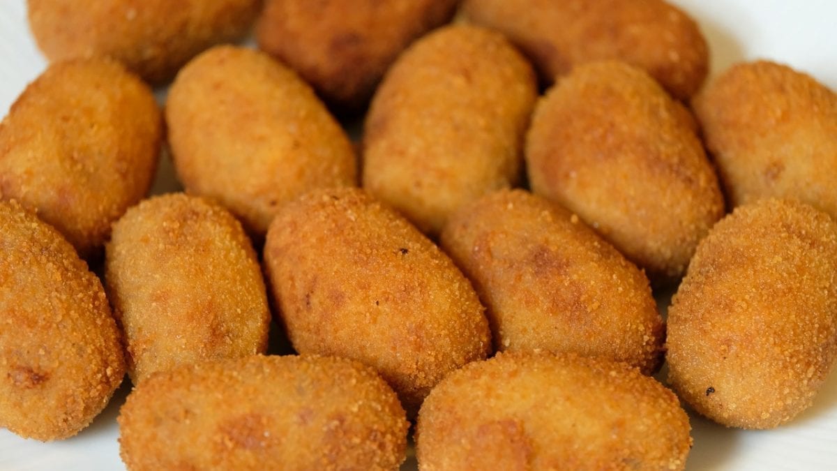 Download Chicken Croquettes (Mock Chicken Legs) Recipe | Recipes.net