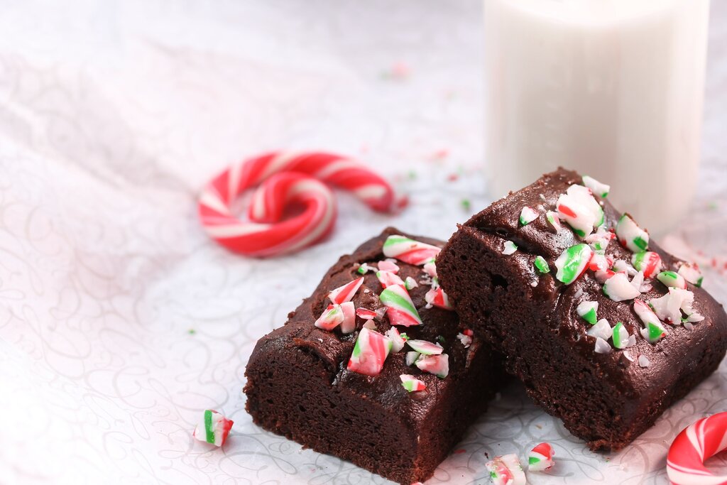 Chocolate Peppermint Brownies Recipe, easy homemade fudgy brownies for Christimas