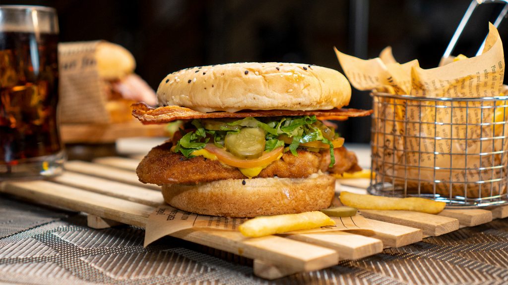 Copycat For Red Robin's California Chicken Burger