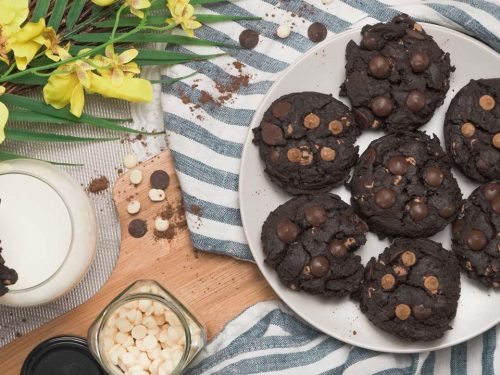 Copycat Mrs. Fields Famous Triple Chocolate Cookies Recipe