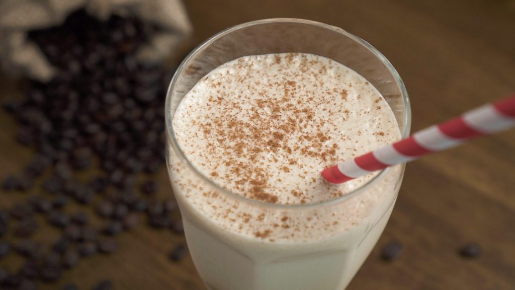 Copycat Starbucks Vanilla Frappuccino Recipe, homemade vanilla frappe, starbucks at home frappuccino, frothy coffee drink
