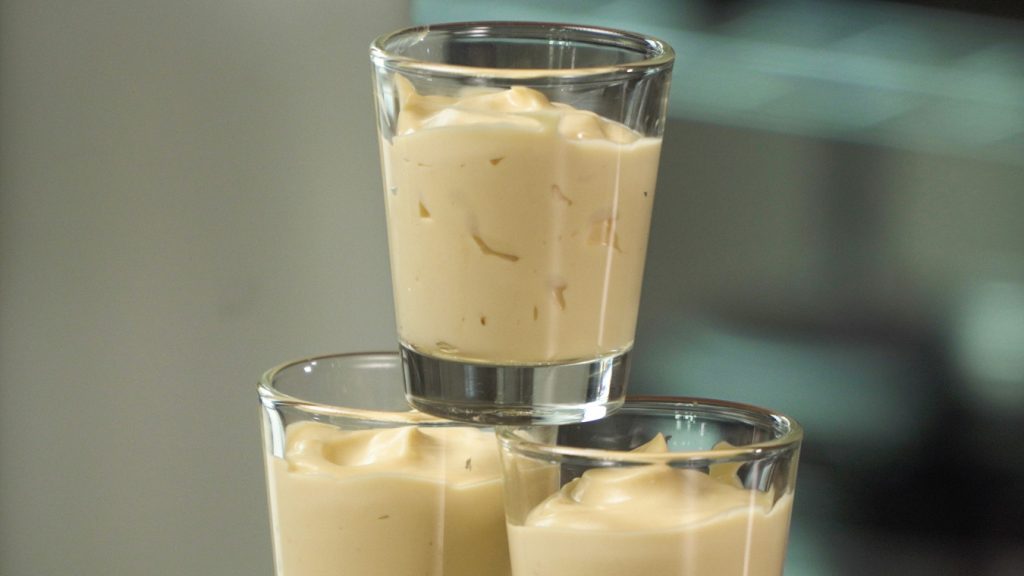 Creamy Vanilla Pudding Shots Recipe, alcoholic vanilla pudding shots in a shot glass