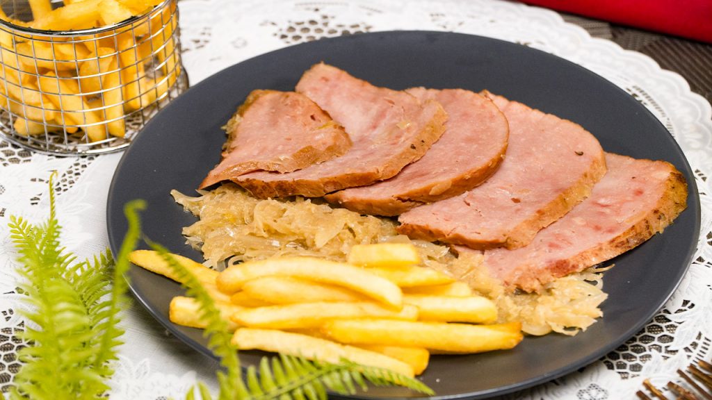 Crockpot Sauerkraut Ham Recipe, traditional German side dish with ham and fries, crockpot ham and sauerkraut