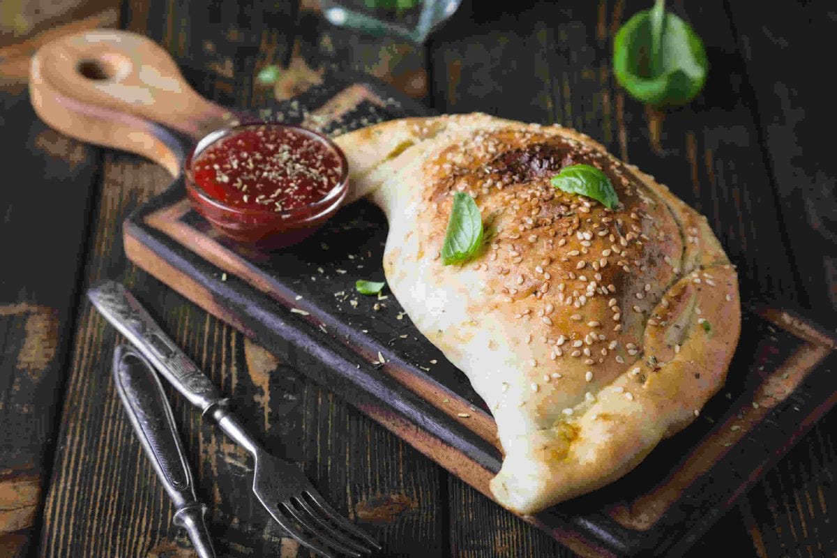 Calzone stuffed