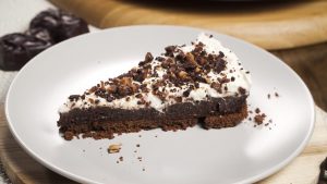5-Minute Candy Bar Pie Recipe