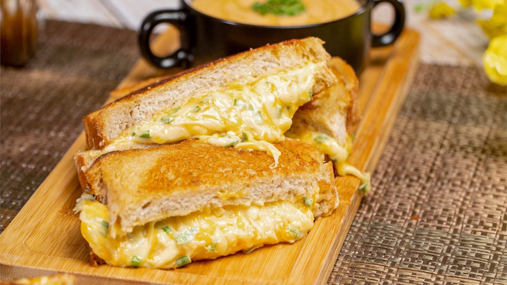 grilled-cheese-deluxe-recipe