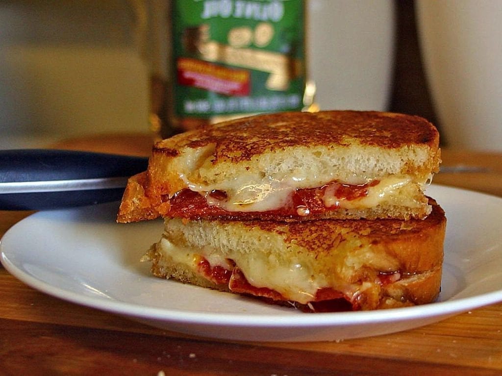 grilled cheese sandwich