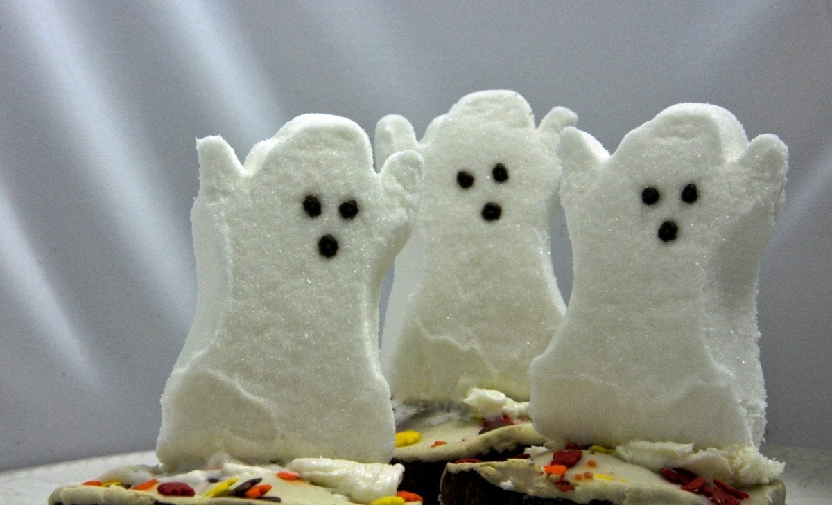 Halloween Crispy Marshmallow Ghosts Recipe Halloween Crispy Marshmallow Ghosts Recipe
