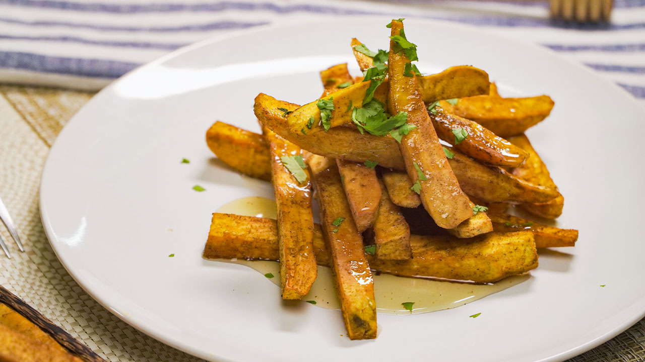 https://recipes.net/wp-content/uploads/2020/03/honey-baked-sweet-potato-fries-recipe-1.jpg