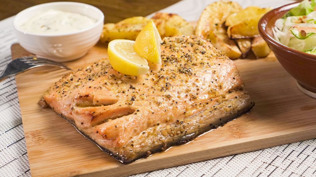 Lemon Pepper Salmon Recipe, baked salmon fillet with garlic, lemon, and olive oil