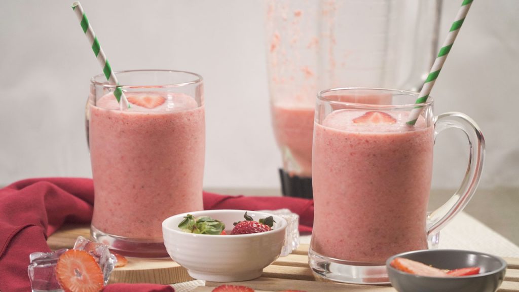 Luscious Strawberry Smoothie (Non-Dairy) Recipe