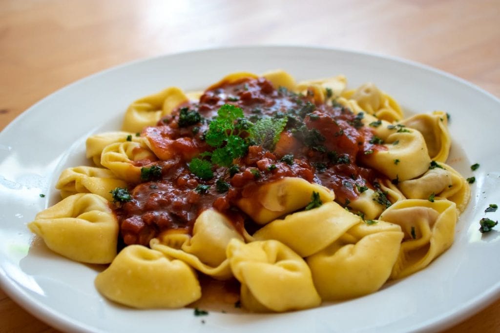 Beef with Cheese Tortellini (Olive Garden Copycat)