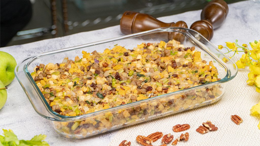 sausage-apple-and-pecan-stuffing-recipe