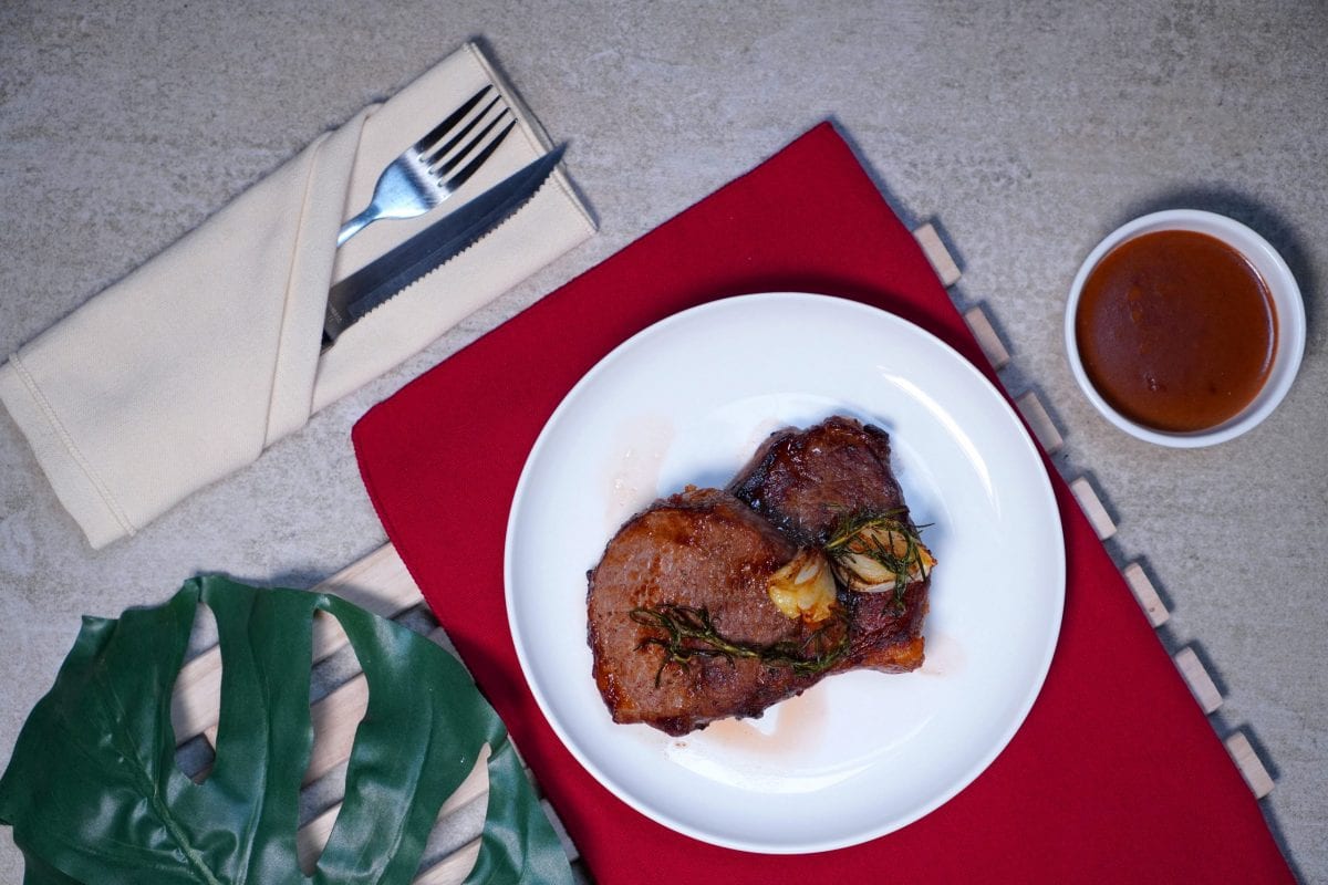 Pan-Seared Garlic-Rosemary Round Steak Recipe