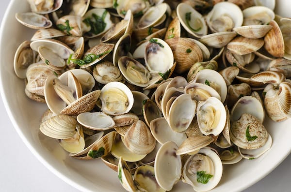 Copycat Red Lobster Steamed Clams Recipe