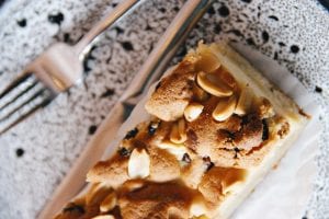Crockpot Pumpkin Dump Cake Recipe