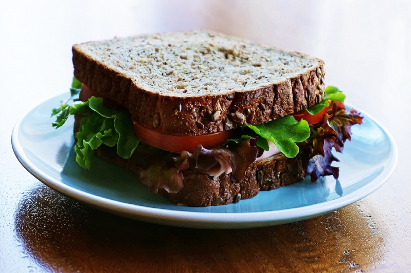 Copycat Panera’s Mediterranean Veggie Sandwich