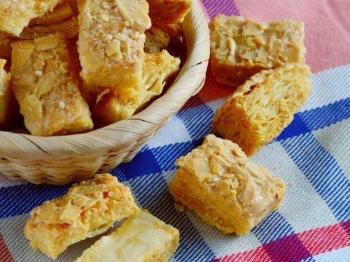 almond flaky pastry squares