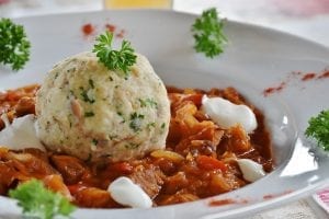 beef foulash with mashed potatoes