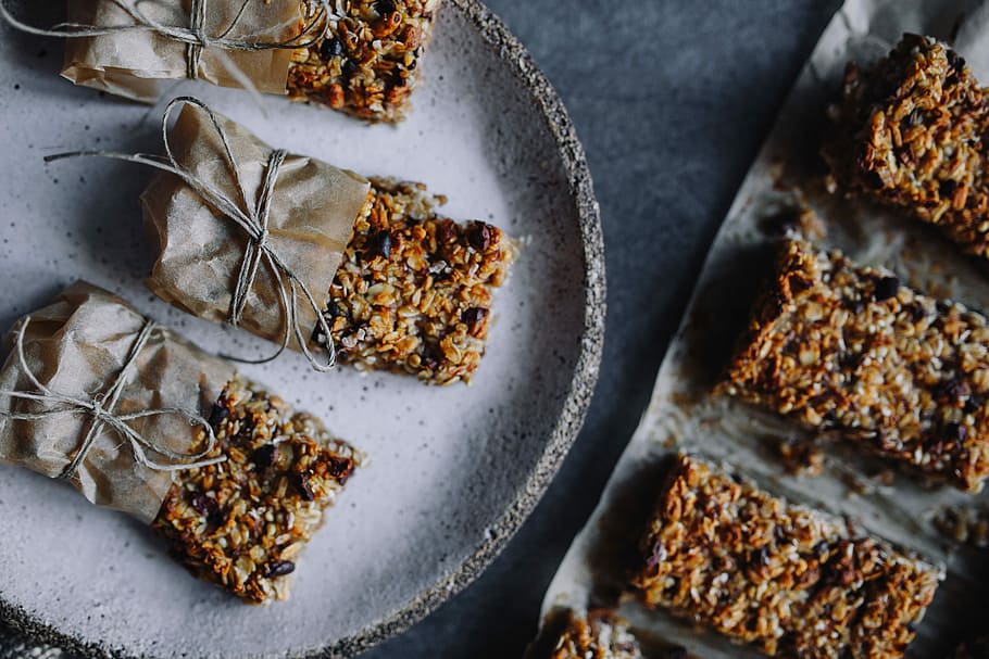 homemade crunchy granola bars