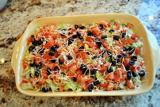 copycat grandma annette's 7-layer taco dip