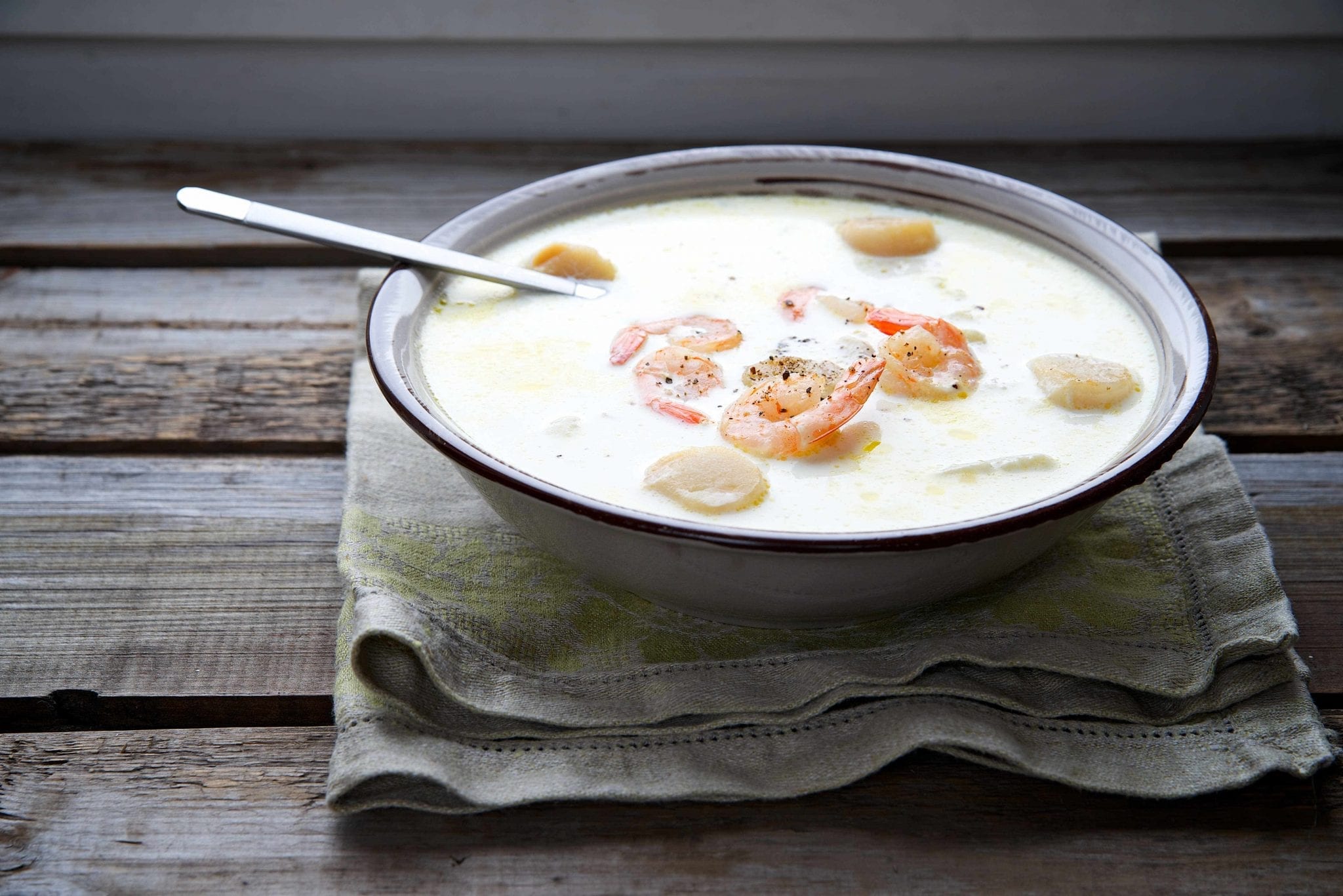 Creamy SlowCooked Shrimp And Scallop Soup Recipe