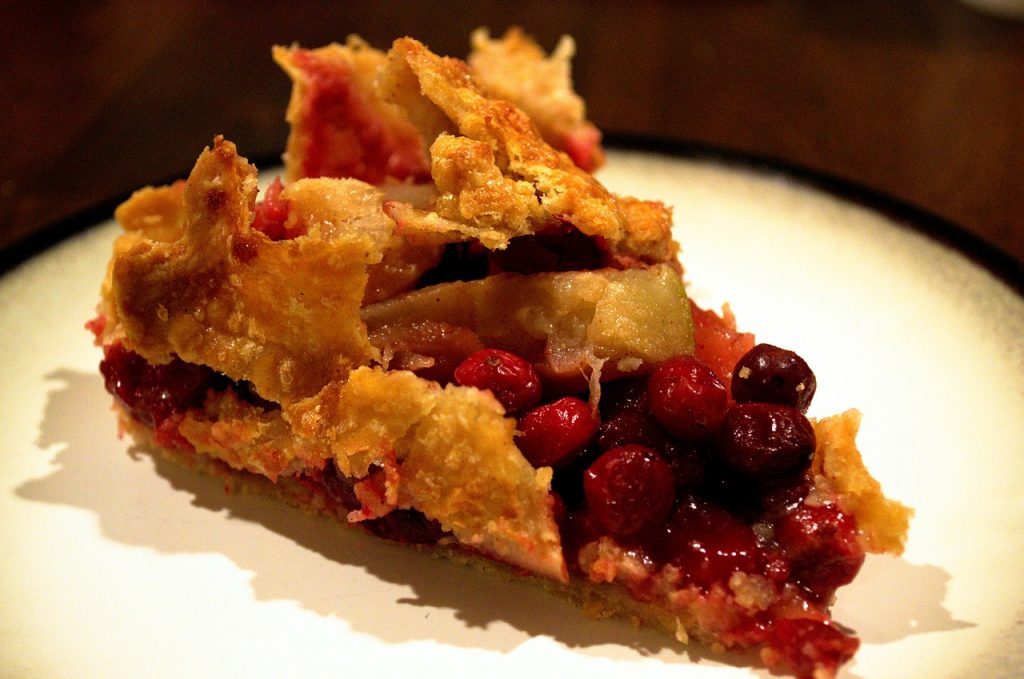 delicious strawberry rhubarb pie