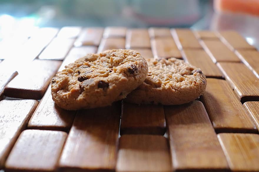 food chocolate dessert cookie