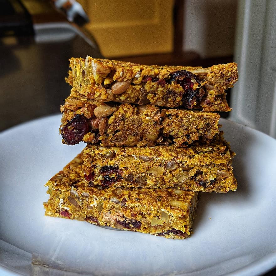 crunchy granola bars