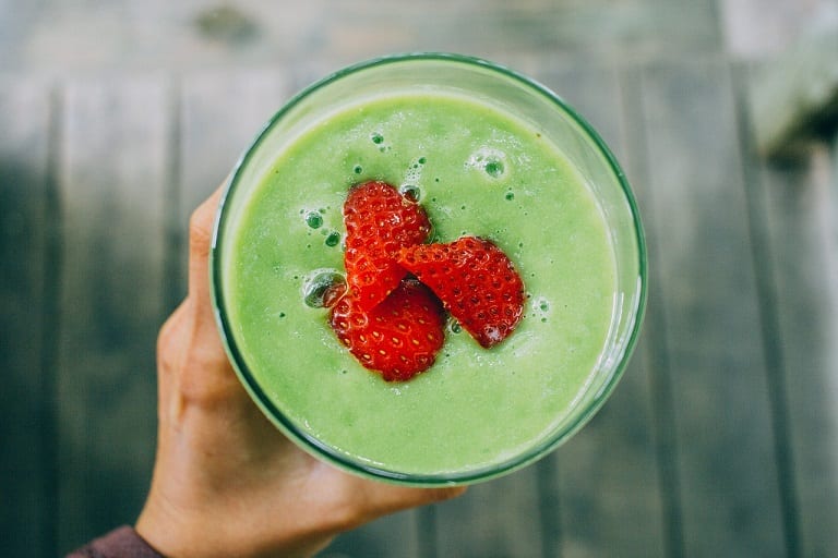 Healthy Strawberry and Broccoli Smoothie