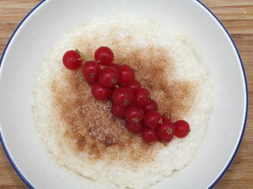 instant rice pudding with toppings