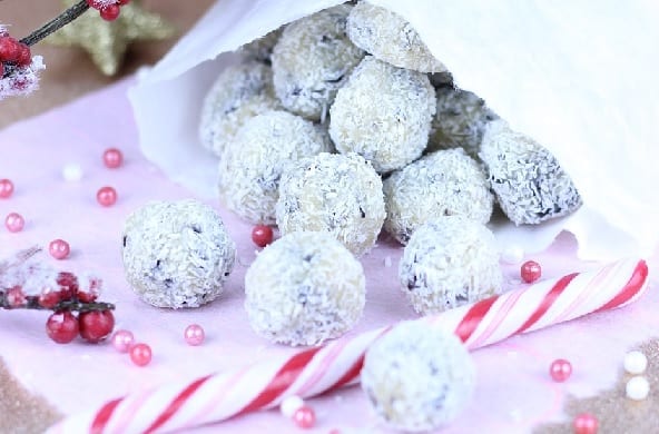 M&M’s Crunchy Snowballs Recipe