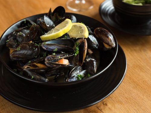 mussels with white wine sauce