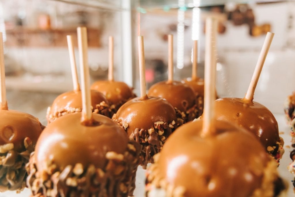 on the trail caramel apples