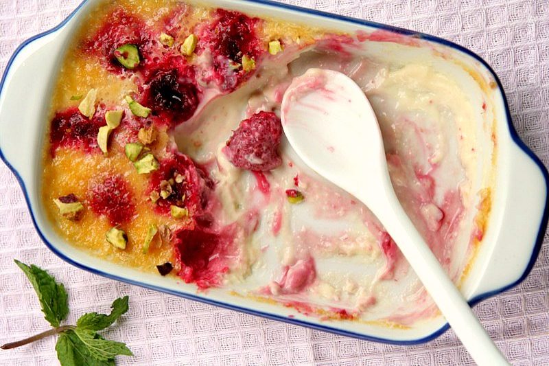 peach and raspberry gratin