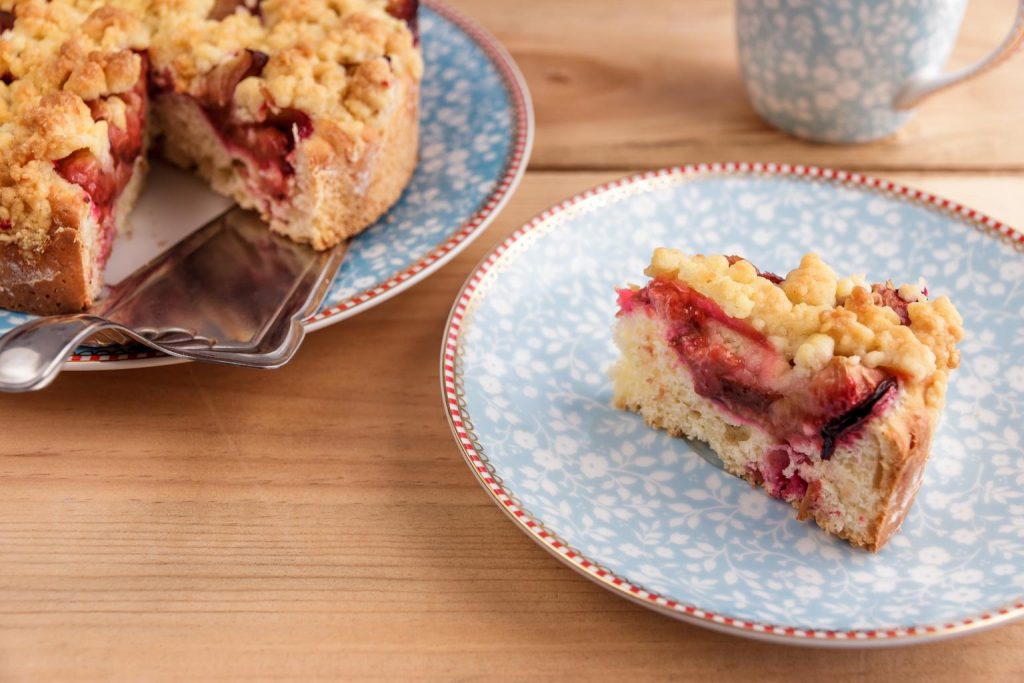 rhubarb dump cake