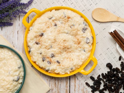 river-rice-pudding-with-raisins-recipe