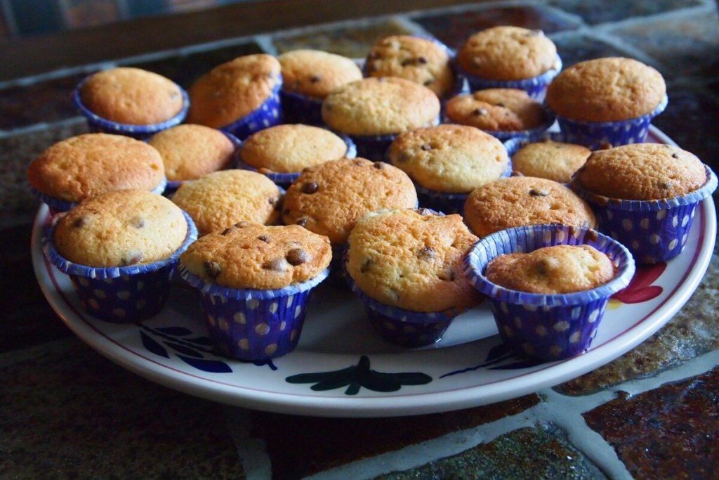 simple banana nut muffins