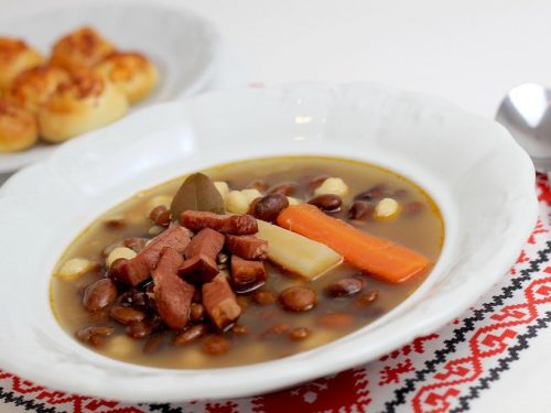simple bean soup with ham bone